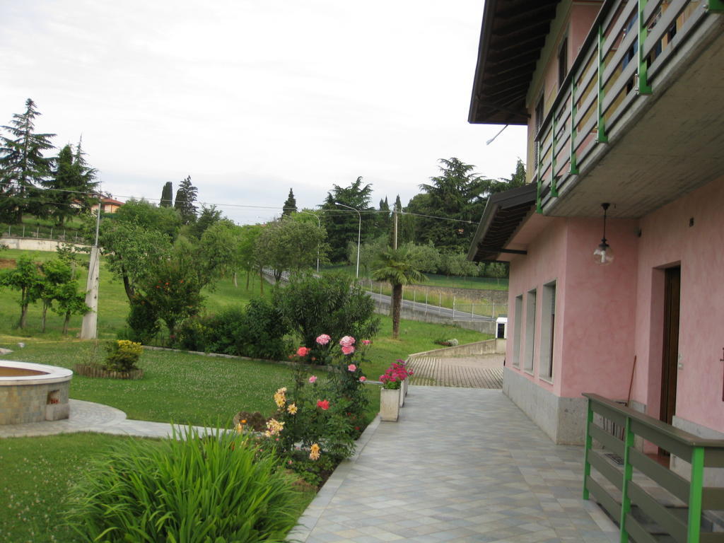 B&B Garden Solto Collina Экстерьер фото